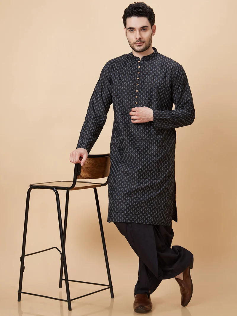 globus Globus Men Black Printed Festive Kurta